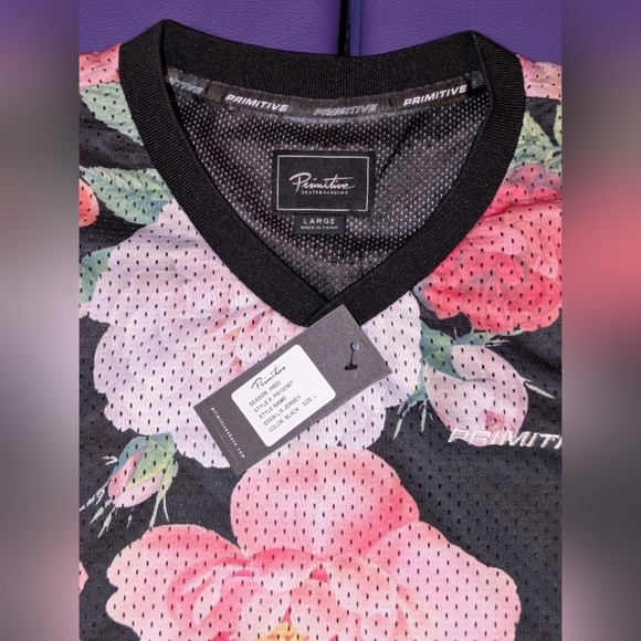 Primitive Mens Eden Hockey Jersey Size Large Black Floral Sublimated Artwork - Picture 3 of 4